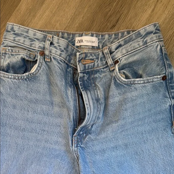 Zara Blue Straight Leg Jeans with Distressed Details - Picture 2 of 8